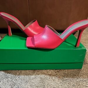 Never Worn Bottega Mules